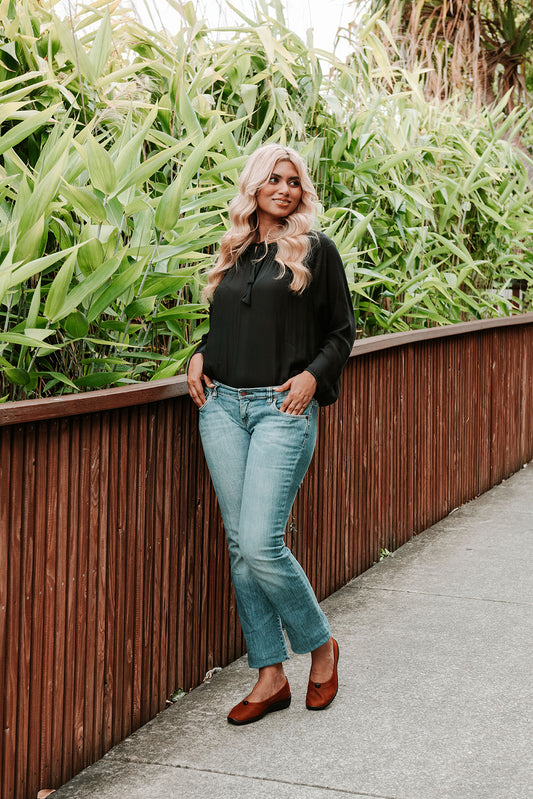 Lifestyle image for Kaylee Casual - Black