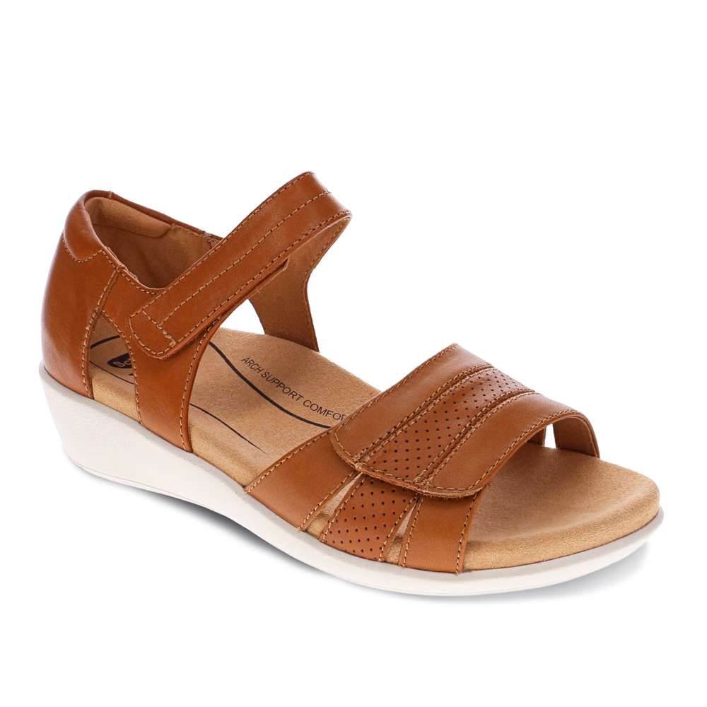 Tavia Adjustable Sandal - Tan