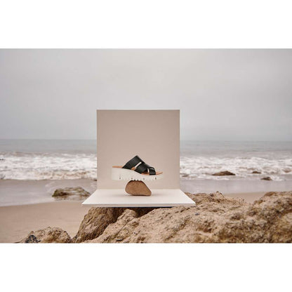 Uptown Sunset Wedge - Black Tumbled