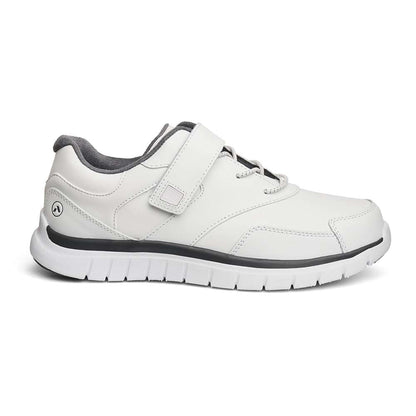No. 31 Sport Walker - White