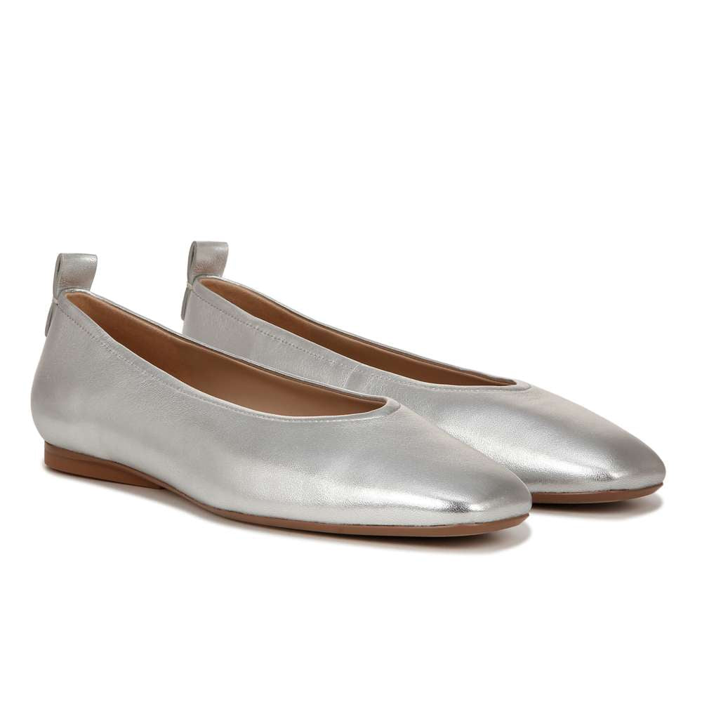 Carla Flat - Silver